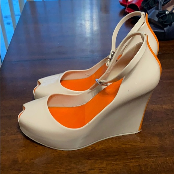 Shoes - Picture 2 of 3